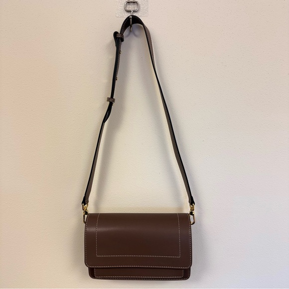 AALLYN Ingrid Crossbody/Shoulder Bag in Wood Berry Brown Leather Feminine Staple - Picture 4 of 16